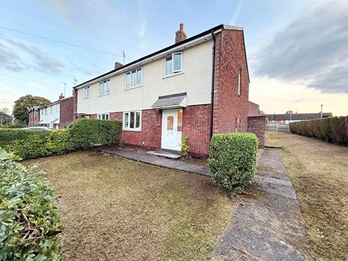 3 Bedroom Property To Rent In Princes Way, Macclesfield, SK11