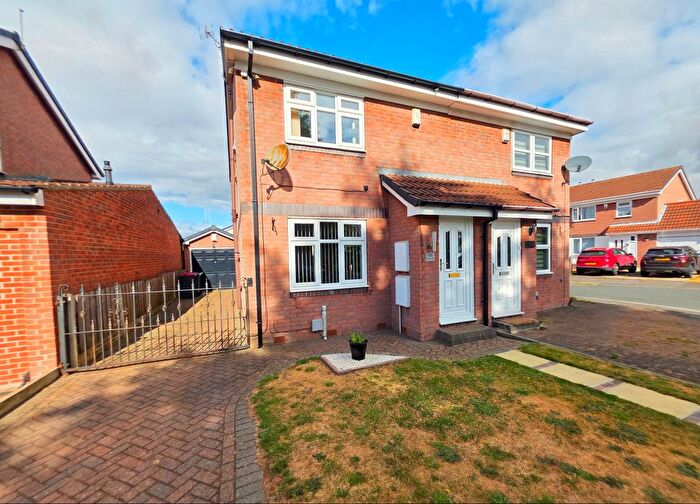2 Bedroom Semi-detached House For Sale In Hunters Green, Dinnington, S25