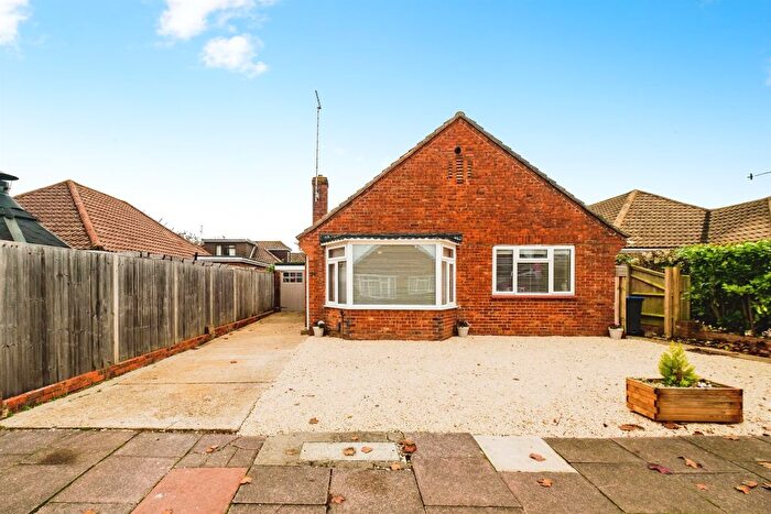 2 Bedroom Detached Bungalow For Sale In Glynde Avenue, Goring-By-Sea, Worthing, BN12