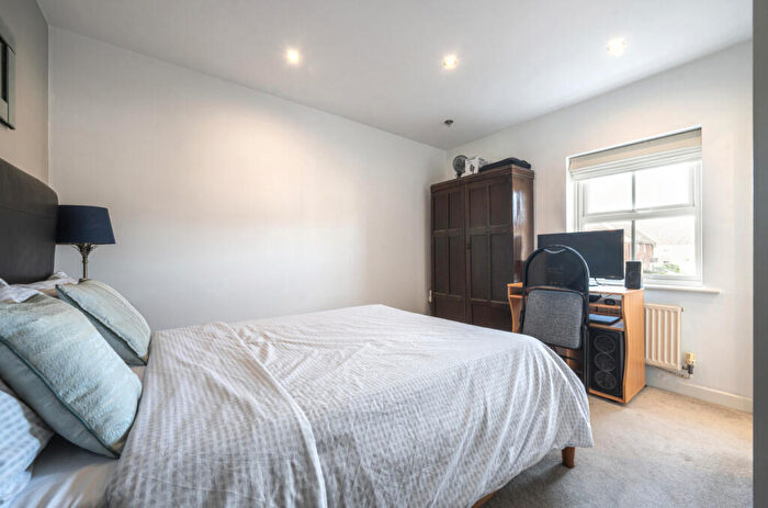 4 Bedroom Detached House For Sale In Tayberry Grove, Mortimer, Reading, Berkshire, RG7