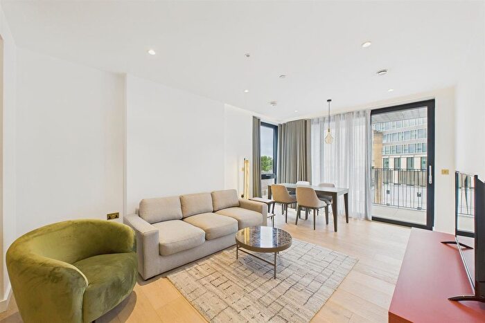 2 Bedroom Flat To Rent In Camley Street, London, N1C