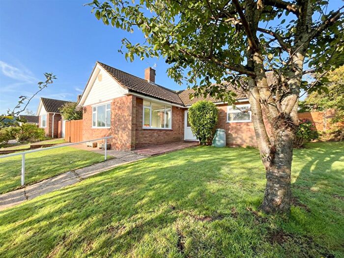 2 Bedroom Detached Bungalow To Rent In Ashford Road, Hastings, TN34