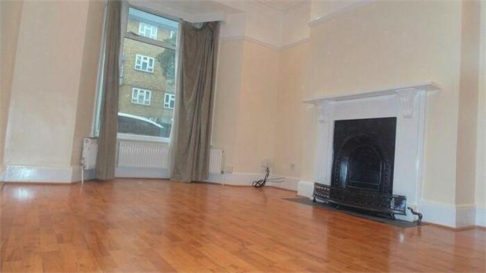 2 Bedroom Flat To Rent In Clive Road, West Dulwich, London, SE21