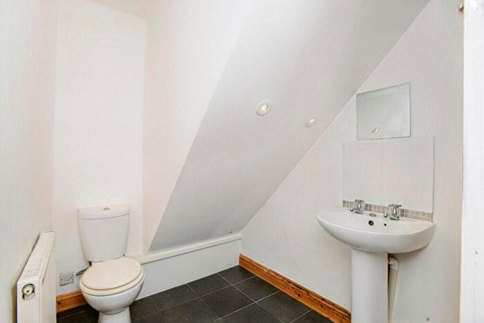 1 Bedroom Flat To Rent In Pearson Road, Plymouth, PL4
