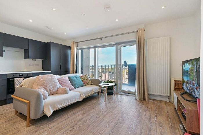 Property For Sale In Masons Avenue, Wealdstone, HA3