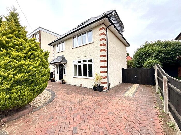 4 Bedroom Detached House For Sale In Lascelles Road, Boscombe East, BH7