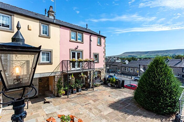 3 Bedroom Town House For Sale In Saddlers Mews, Clitheroe, Lancashire, BB7