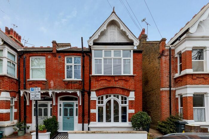 3 Bedroom Semi-Detached House To Rent In Cleveland Avenue, Chiswick, London, W4