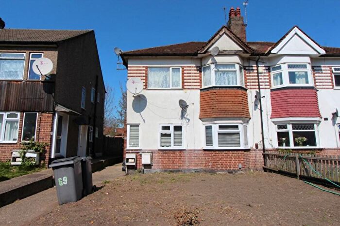 2 Bedroom Flat For Sale In Northumberland Park, London, N17