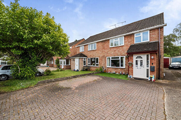 3 Bedroom Semi-Detached House For Sale In Keppel Spur, Old Windsor, Windsor, SL4