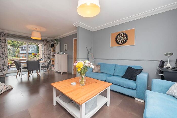 3 Bedroom Terraced House For Sale In Holmes Hill Road, Bristol, BS5