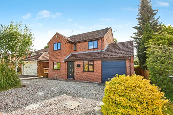 4 Bedroom Detached House For Sale In Rochley Close, Oakwood, Derby, DE21