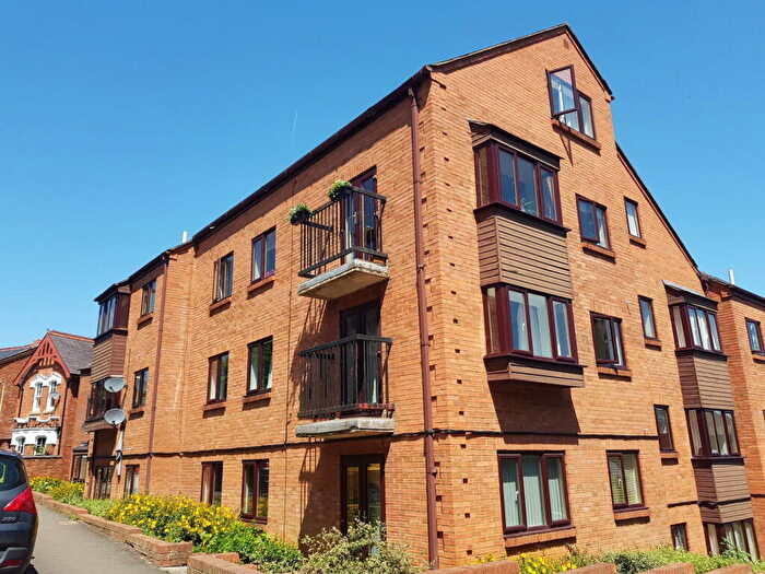 2 Bedroom Flat To Rent In Britannia Road, Banbury, OX16