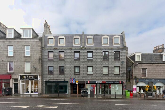 2 Bedroom Flat To Rent In Holburn Street, Aberdeen, AB10