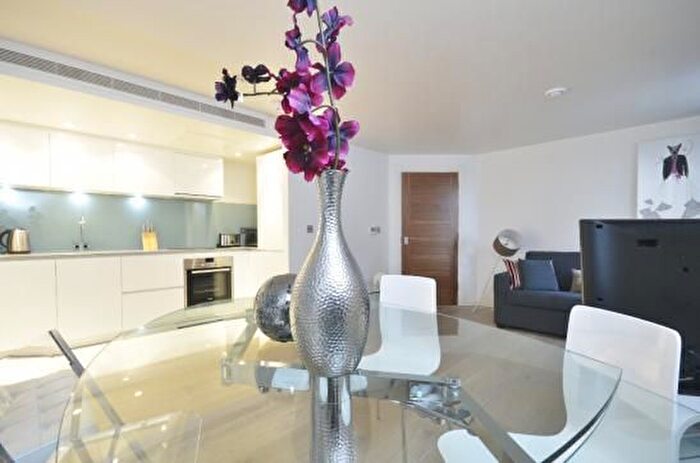 1 Bedroom Flat To Rent In Craven Street, London, WC2N