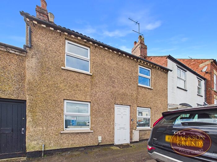 2 Bedroom Terraced House For Sale In High Street, Weedon, NN7