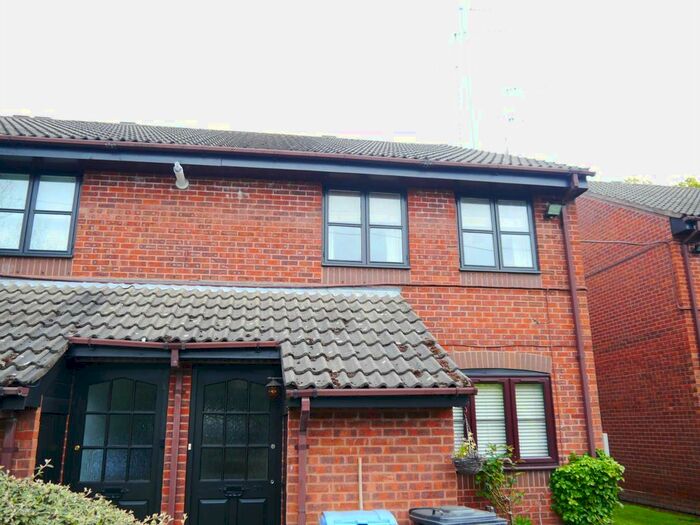 1 Bedroom Maisonette To Rent In The Pastures, Bushey, WD19