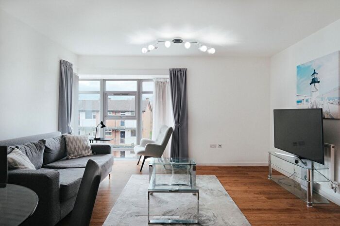 1 Bedroom Flat To Rent In Broughton Place, Salford, Manchester, M7