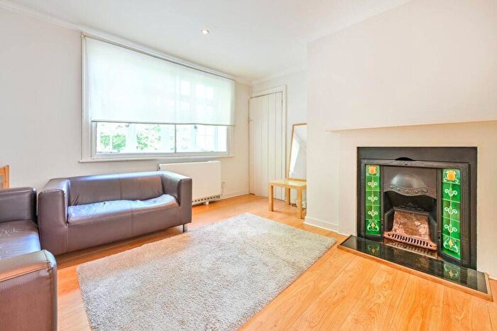 2 Bedroom Flat To Rent In Wycliffe Buildings, Guildford, GU2