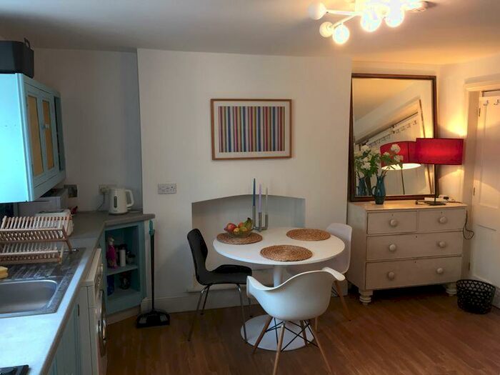 1 Bedroom Flat To Rent In Redland Road, Bristol, BS6