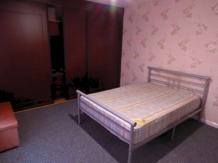 3 Bedroom Terraced House To Rent In Wood Lane, Dagenham, RM8