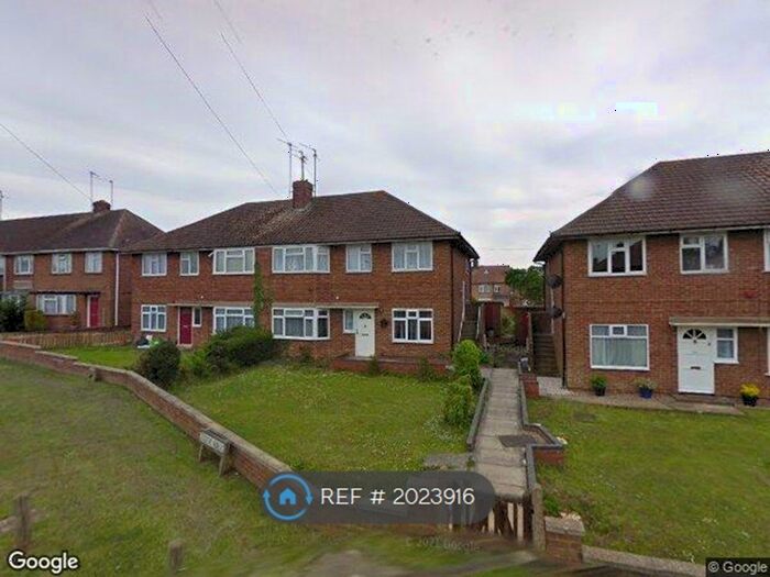 2 Bedroom Semi-Detached House To Rent In Gloucester Crescent, Rushden, NN10
