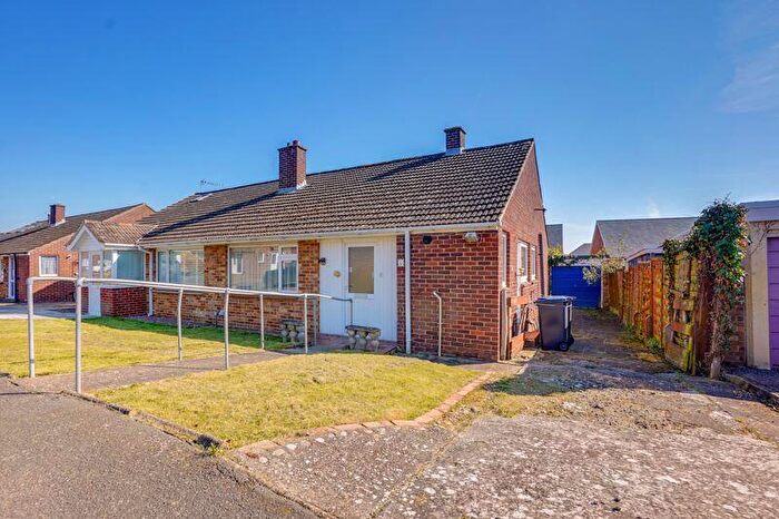 2 Bedroom Semi-Detached Bungalow For Sale In Evenhill Road, Littlebourne, CT3