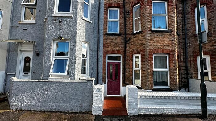 1 Bedroom Flat To Rent In St. Michaels Road, Bournemouth, BH2