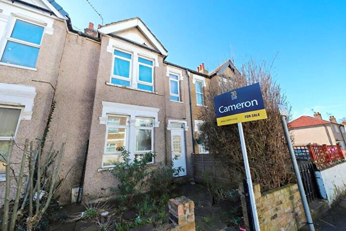 2 Bedroom Property For Sale In Bentinck Road, Yiewsley, West Drayton, UB7