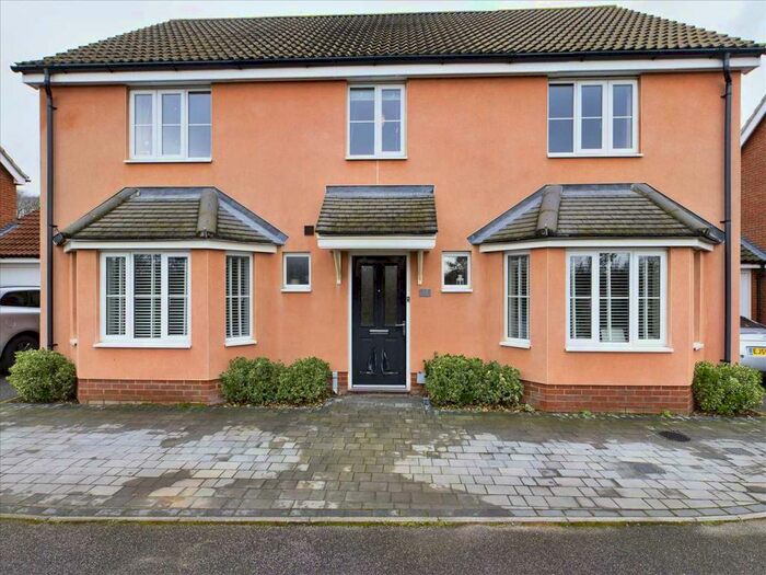 4 Bedroom Detached House For Sale In Hares Close, Grange Farm, Kesgrave, IP5