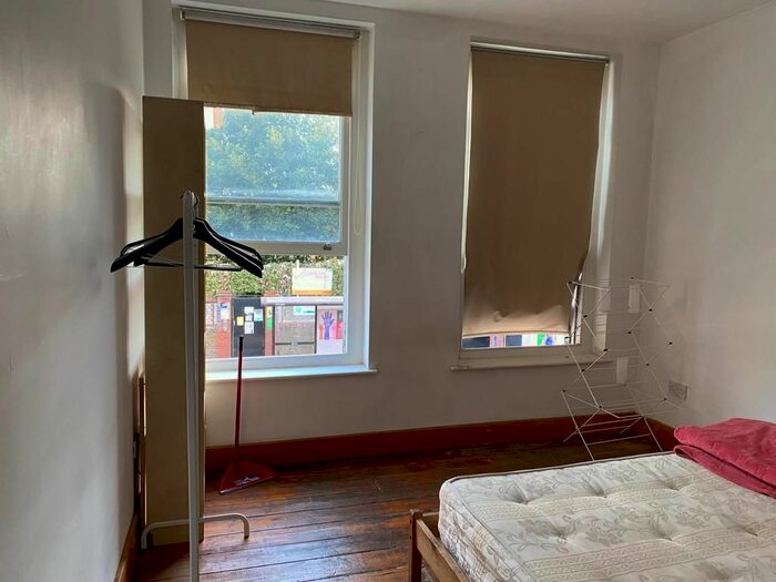 2 Bedroom Flat To Rent In Stoke Newington Church Street, London, N16