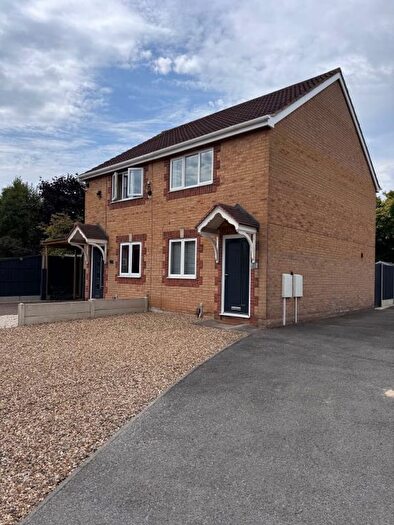 2 Bedroom Semi-Detached House To Rent In Field View, Sutton In Ashfield, NG17