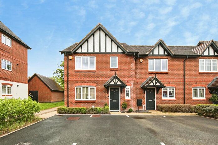 3 Bedroom End Of Terrace House For Sale In Meer Stones Road, Balsall Common, CV7