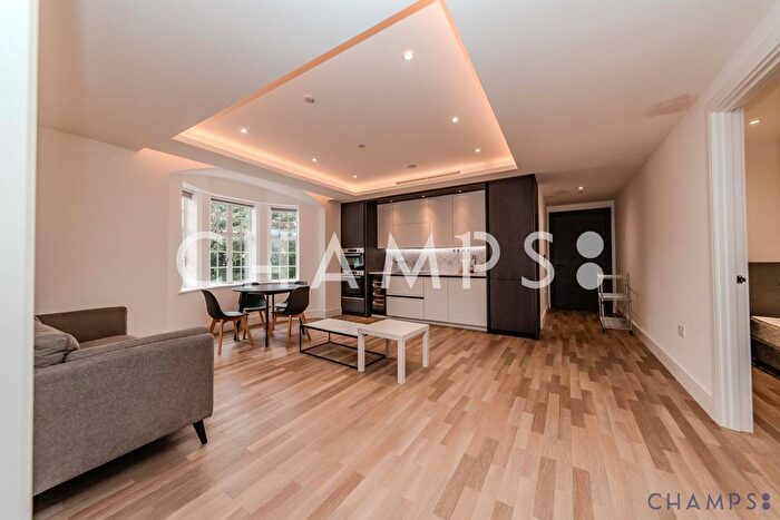 2 Bedroom Flat To Rent In Brigade Mews, London, SE1