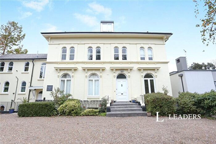 1 Bedroom Flat To Rent In Lawrie Park Gardens, Sydenham, SE26