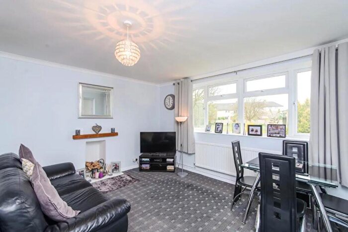 2 Bedroom Flat To Rent In Maskelyne Avenue, Bristol, BS10