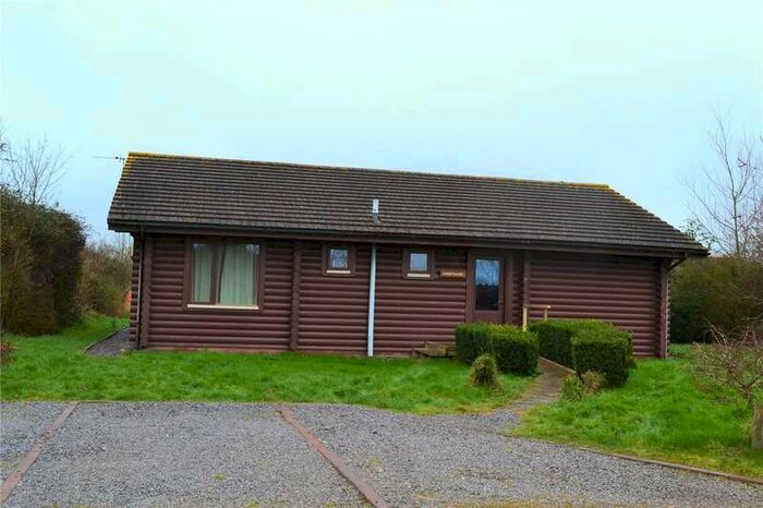 1 Bedroom Garage / Parking To Rent In Lower Lakes, Chilton Trinity, Bridgwater, Somerset, TA5