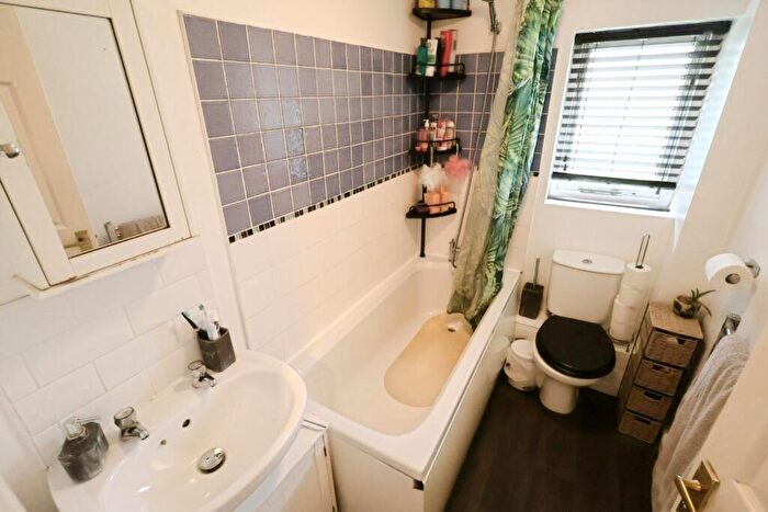 2 Bedroom Semi-Detached House For Sale In The Glen, Blacon, Chester, CH1