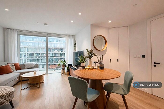 1 Bedroom Flat To Rent In Faraday House, London, SW11