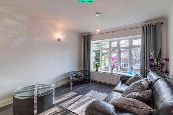 2 Bedroom Maisonette To Rent In Thoresby Court, Nottingham, NG3