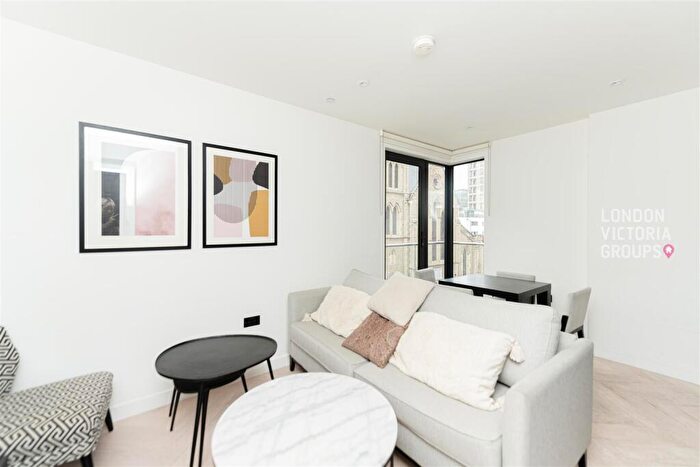 2 Bedroom Apartment To Rent In Luxe Tower, Dock Street, London, E1