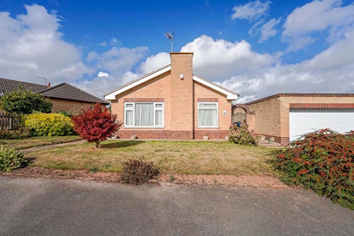 2 Bedroom Bungalow For Sale In High Meadow, Tollerton, Nottingham, Nottinghamshire, NG12
