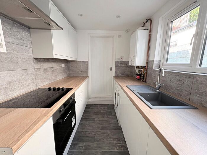3 Bedroom Terraced House To Rent In Hartington Street, Chatham, ME4