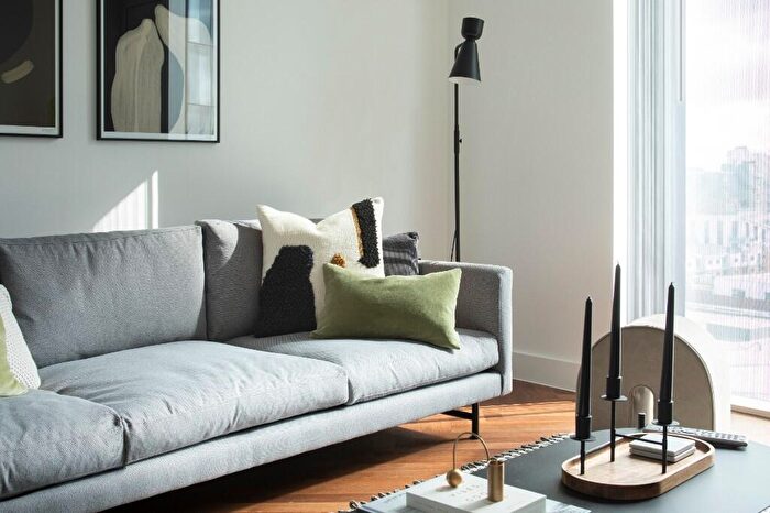 1 Bedroom Apartment To Rent In The Residences Manchester, Deansgate Square, Greater Manchester, M15