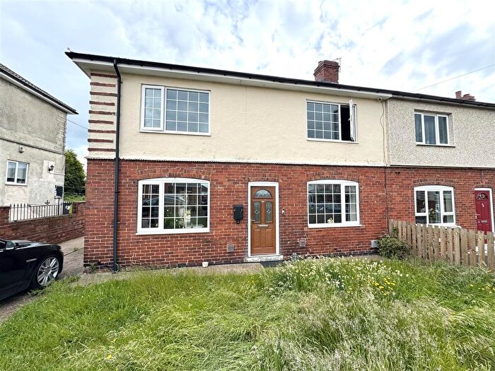 3 Bedroom Semi Detached House For Sale In Manor View, Shafton, Barnsley, S72