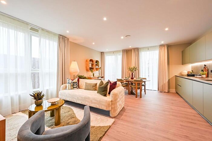 2 Bedroom Flat For Sale In Southmere, Abbey Wood, SE2