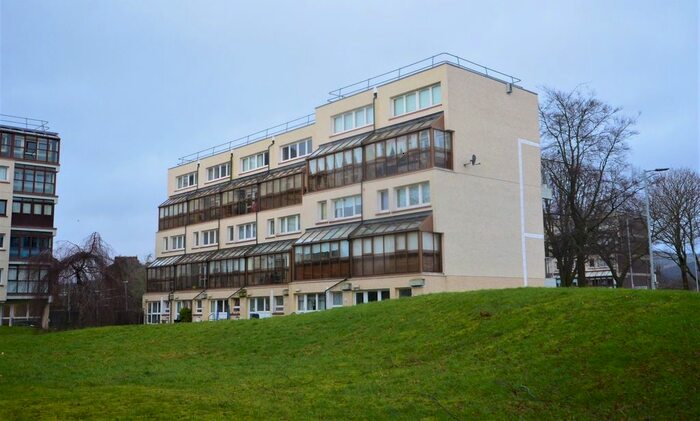 2 Bedroom Maisonette To Rent In Risk Street, Dumbarton, Wdc, G82