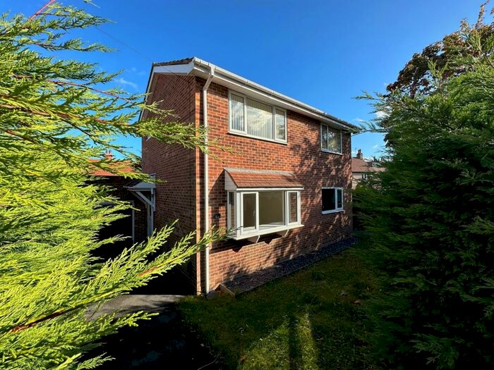 3 Bedroom Detached House To Rent In College Street, Harrogate, HG2