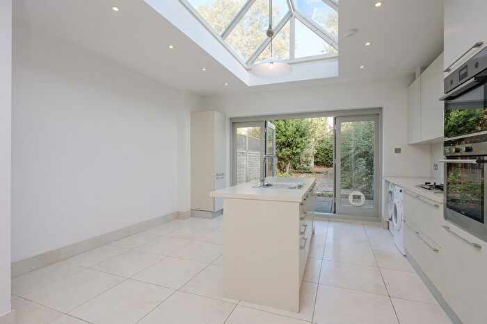 3 Bedroom Terraced House For Sale In Alexandra Road, Kew, TW9