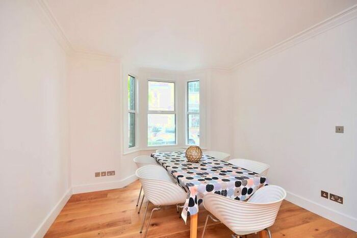 4 Bedroom Property To Rent In Seymour Road, Chiswick, London, W4